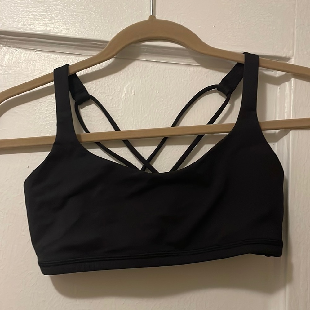 Lululemon sports bra